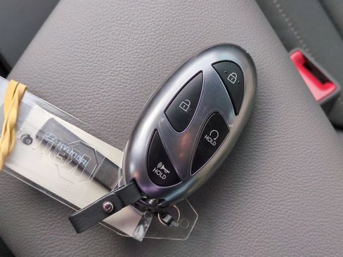 Certified 2025 Hyundai Elantra Sport FWD image 21