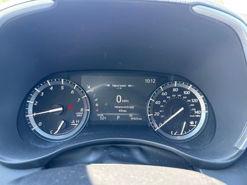 Used 2021 Toyota Highlander XLE AWD/4WD image 14