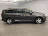 Used 2020 Chrysler Pacifica Touring-L w/ Tire & Wheel Group image 4