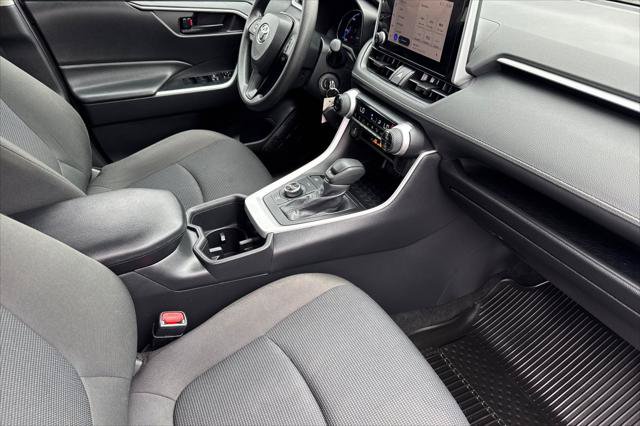 Certified 2024 Toyota RAV4 LE AWD/4WD image 16