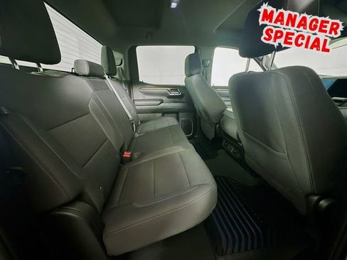 Used 2025 Chevrolet Silverado 1500 LT image 27