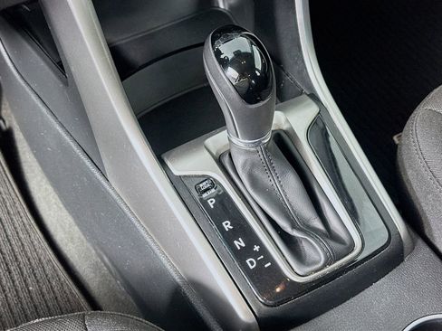 Used 2013 Hyundai Elantra GT FWD image 15