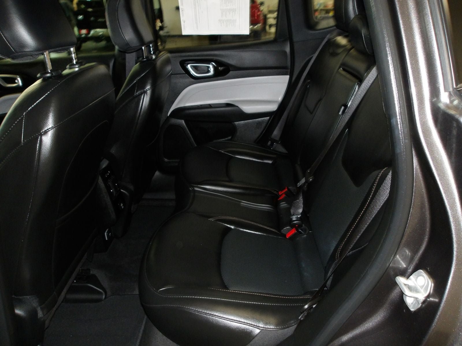 Used 2023 Jeep Compass Limited AWD/4WD image 18