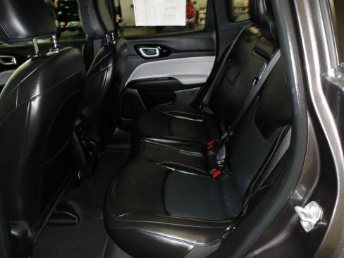 Used 2023 Jeep Compass Limited AWD/4WD image 18