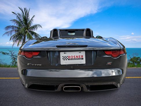 Used 2020 Jaguar F-TYPE Convertible image 30