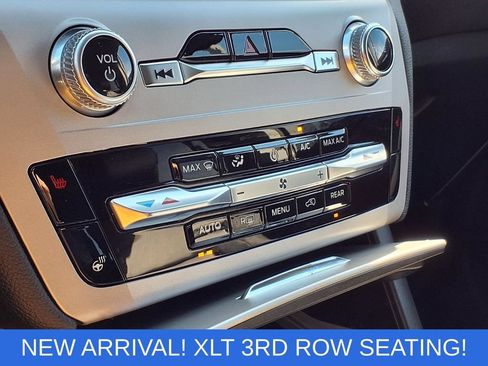 Used 2024 Ford Explorer XLT w/ Equipment Group 202A AWD/4WD image 13