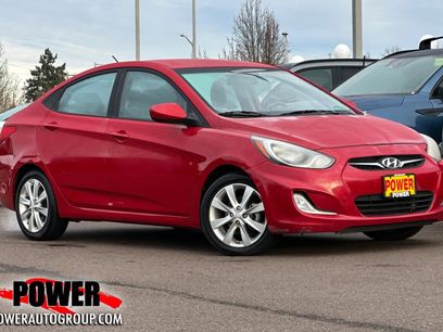 Used 2012 Hyundai Accent GLS w/ Premium Pkg 3