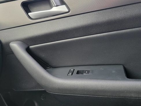 Used 2017 Hyundai Sonata Sport w/ Value Edition Package 02 image 22