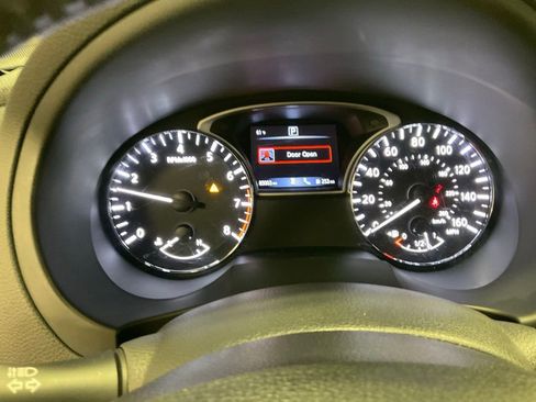 Used 2018 Nissan Altima 2.5 SV image 10