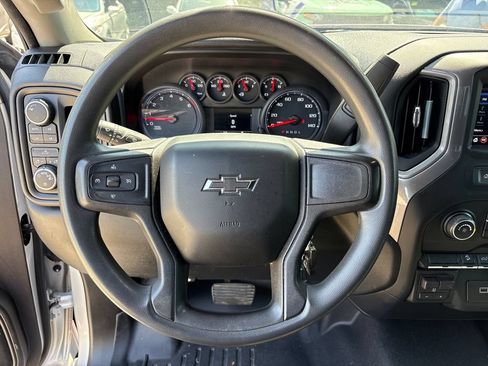 Used 2019 Chevrolet Silverado 1500 Custom Trail Boss w/ Custom Convenience Package AWD/4WD image 17