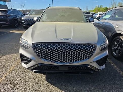 Used 2023 Genesis GV70 2.5T Sport Prestige w/ Sport Prestige Package image 3