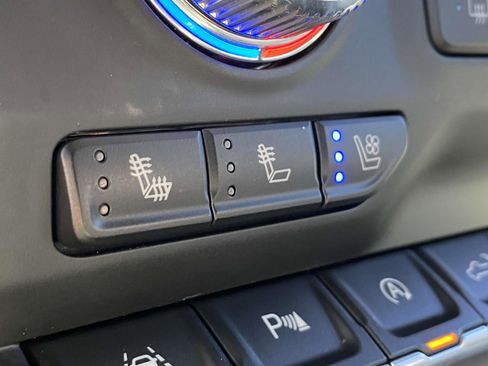 Used 2020 GMC Sierra 1500 SLT w/ SLT Premium Plus Package image 30