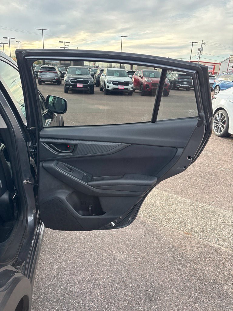 Used 2021 Subaru Crosstrek 2.0i AWD/4WD image 21
