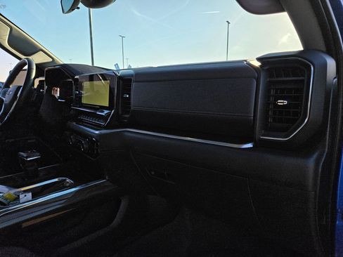 Certified 2022 Chevrolet Silverado 1500 LT Trail Boss w/ LT Trail Boss Premium Package AWD/4WD image 28