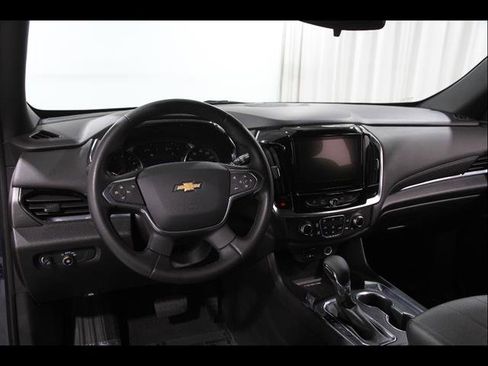 Used 2023 Chevrolet Traverse LT AWD/4WD image 6