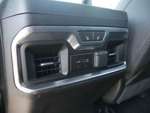 Used 2023 GMC Sierra 3500 SLT w/ SLT Premium Package AWD/4WD image 19