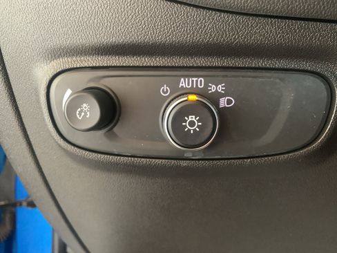 Used 2024 Chevrolet Equinox LS FWD image 28