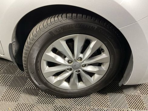 Used 2016 Kia Sedona EX FWD image 39
