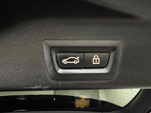 Used 2020 BMW X5 sDrive40i w/ M Sport Package image 12