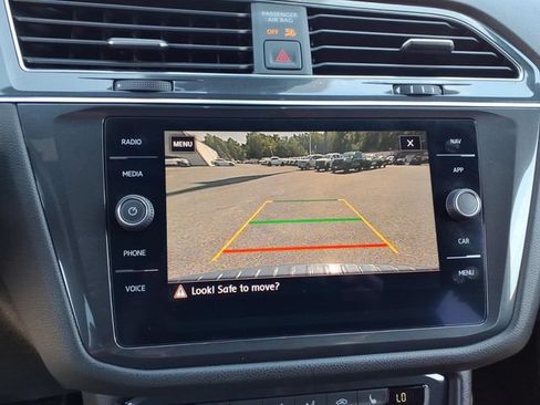 Used 2020 Volkswagen Tiguan SEL Premium R-Line AWD/4WD image 23
