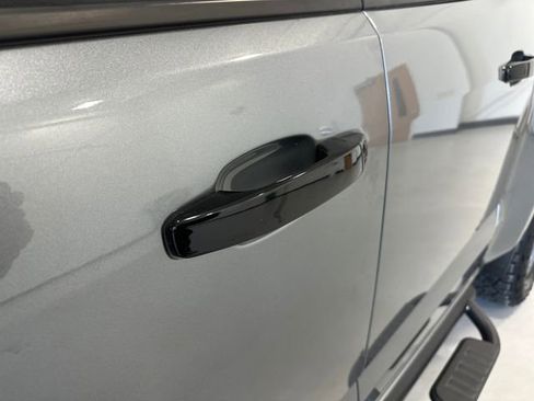 Used 2022 GMC Canyon AT4 image 15