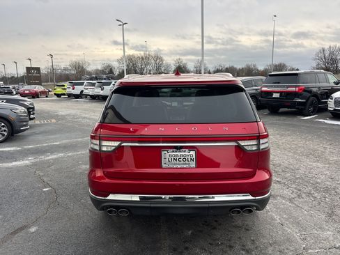 Used 2020 Lincoln Aviator Reserve w/ Equipment Group 202A image 6