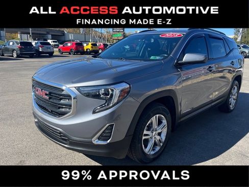 Used 2018 GMC Terrain SLE w/ Driver Convenience Package image 3