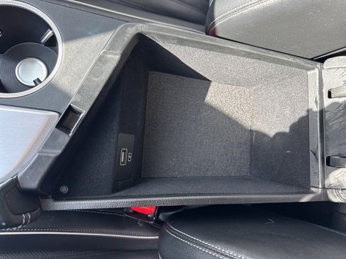 Used 2019 Genesis G70 2.0T Advanced w/ Elite Package image 28