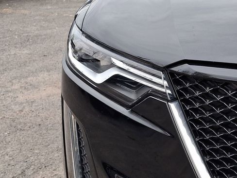 Used 2023 Cadillac XT6 Sport w/ Technology Package image 35