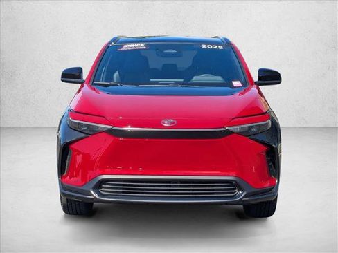 Used 2025 Toyota bZ4X AWD image 2