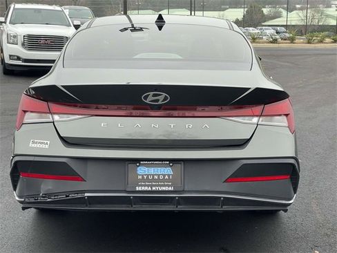 Certified 2024 Hyundai Elantra SEL image 4