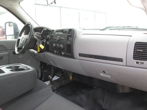 Used 2011 Chevrolet Silverado 2500 W/T AWD/4WD image 20