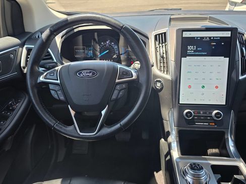 Used 2022 Ford Edge Titanium AWD/4WD image 18