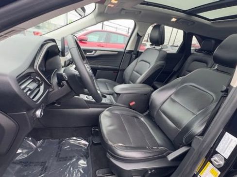 Certified 2021 Ford Escape SEL w/ Technology Package image 18