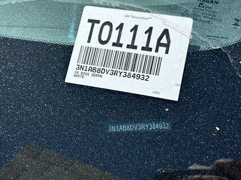 Used 2024 Nissan Sentra SR FWD image 16