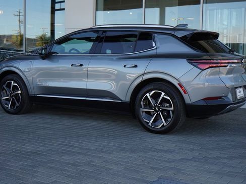 New 2025 Chevrolet Equinox EV LT image 6