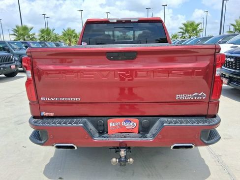 Used 2019 Chevrolet Silverado 1500 High Country w/ Technology Package AWD/4WD image 6