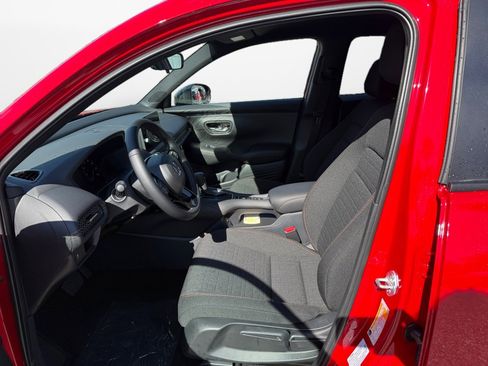 New 2026 Honda HR-V Sport image 9