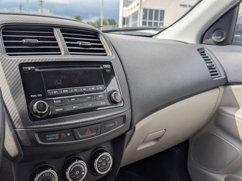 Used 2017 Mitsubishi Outlander Sport ES AWD/4WD image 18