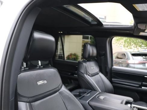 Used 2025 Ford Expedition Platinum w/ Stealth Performance Package AWD/4WD image 10