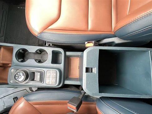 Used 2024 Ford Maverick Lariat w/ 4K Tow Package image 12