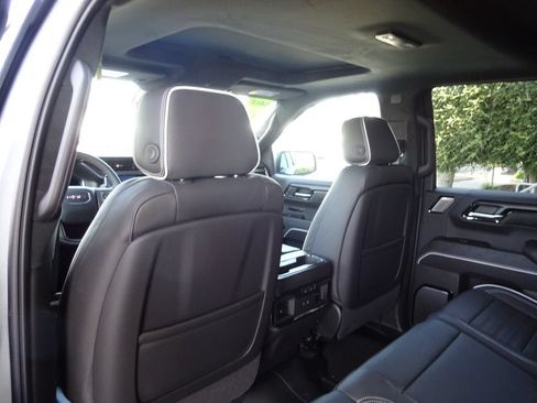 New 2026 GMC Sierra 1500 AT4X w/ LPO, Black Badging Package AWD/4WD image 22