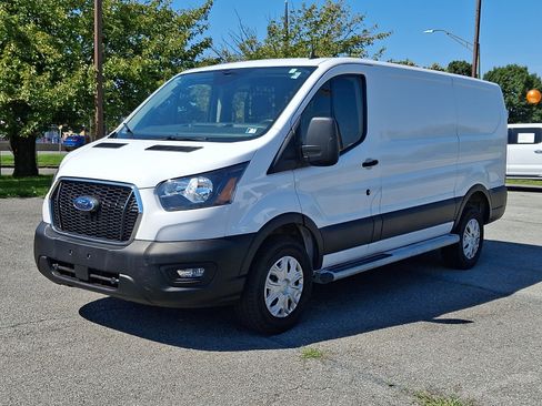 Used 2025 Ford Transit 250 Low Roof w/ Exterior Upgrade Package RWD image 3
