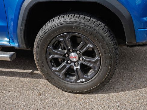 Used 2023 GMC Canyon Elevation AWD/4WD image 9