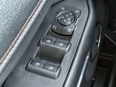 Used 2019 Ford Expedition Platinum image 25