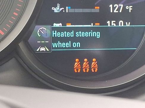 Used 2025 Porsche Macan image 23