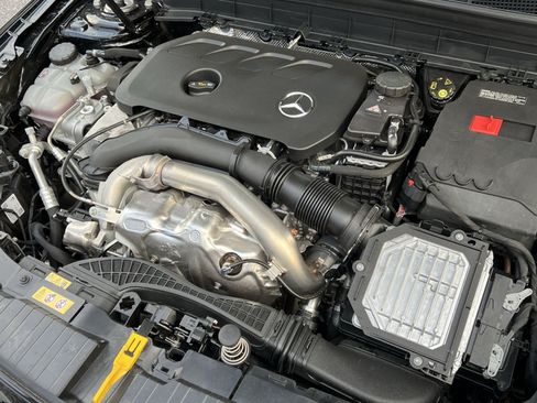 Used 2026 Mercedes-Benz GLB 250 4MATIC image 27
