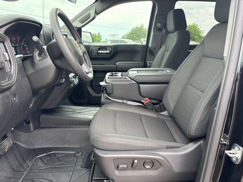 New 2026 Chevrolet Silverado 1500 Custom RWD image 12