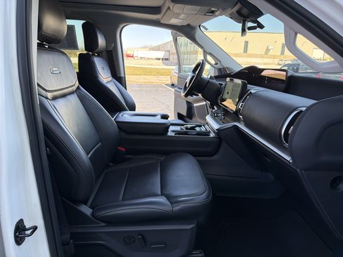 Certified 2025 Ford Expedition Max Platinum AWD/4WD image 40