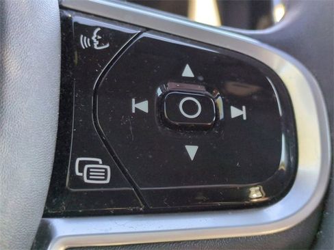 Used 2022 Volvo XC60 T8 Inscription w/ Advanced Package image 25